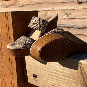 Wedge sandals
